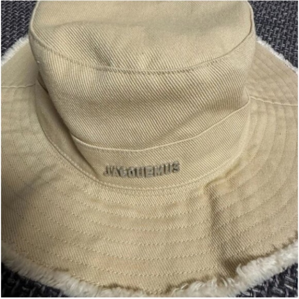 Jacquemus Bucket Hat Tan